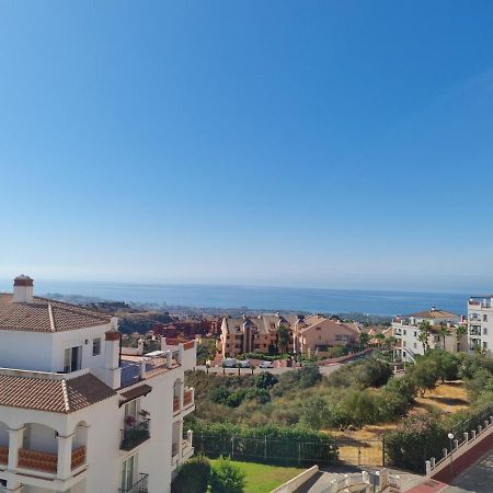 Elegant Apartment With Fantastic Views At The Top Of Calahonda Sitio de Calahonda Dış mekan fotoğraf