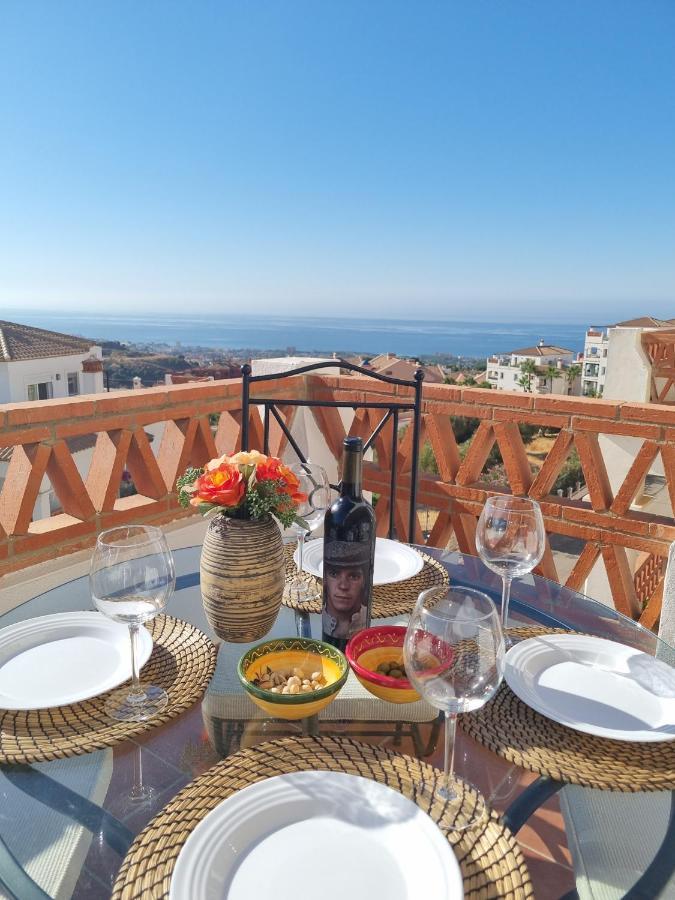Elegant Apartment With Fantastic Views At The Top Of Calahonda Sitio de Calahonda Dış mekan fotoğraf