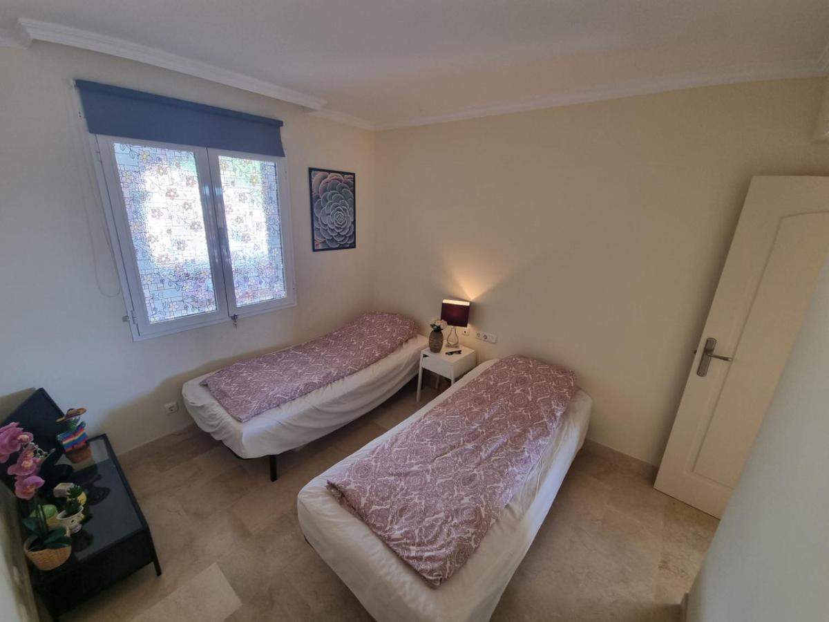 Elegant Apartment With Fantastic Views At The Top Of Calahonda Sitio de Calahonda Dış mekan fotoğraf