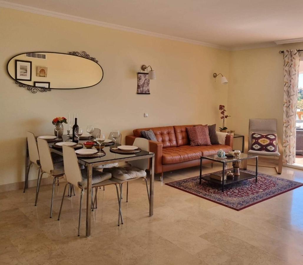 Elegant Apartment With Fantastic Views At The Top Of Calahonda Sitio de Calahonda Dış mekan fotoğraf