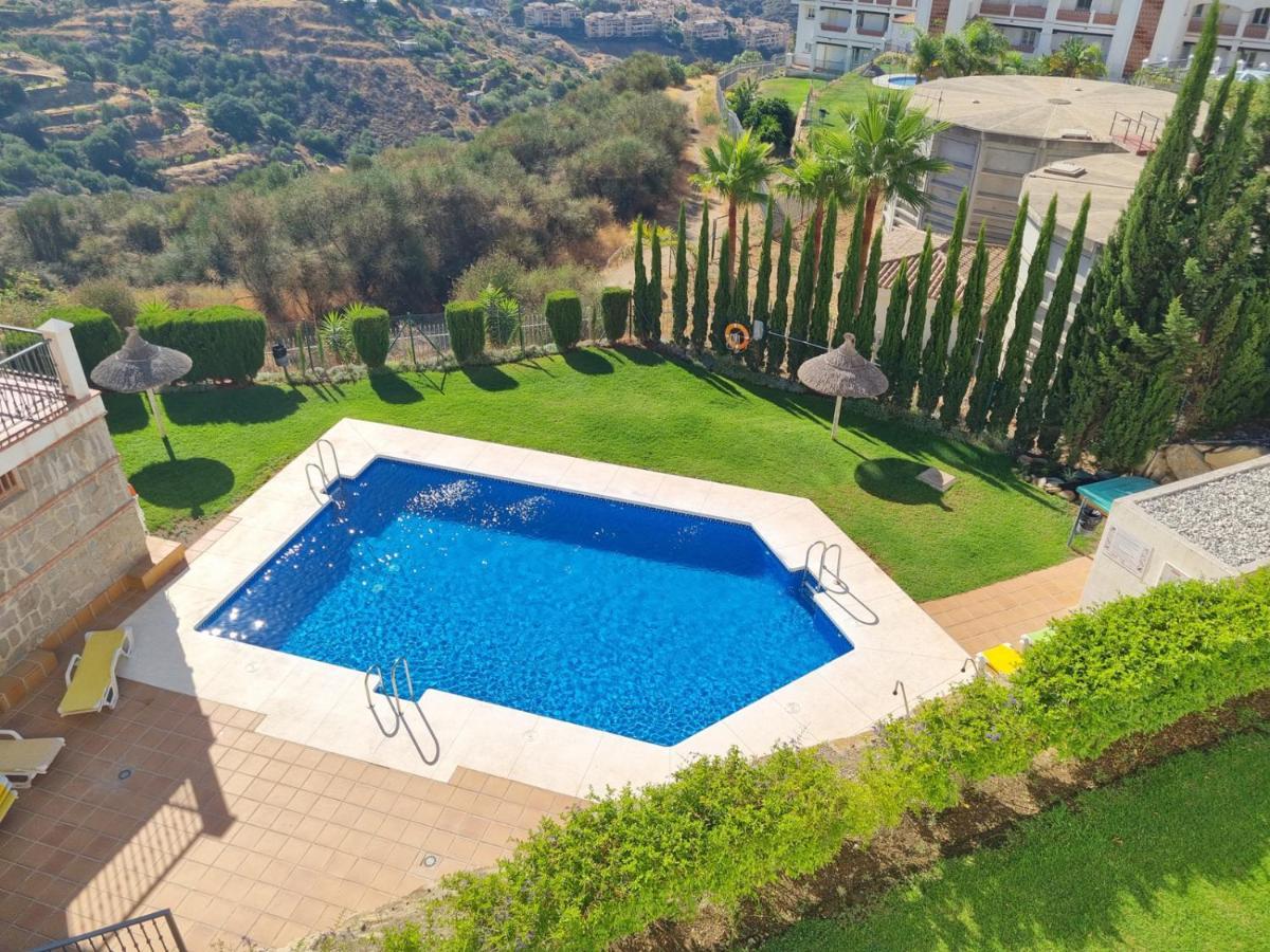 Elegant Apartment With Fantastic Views At The Top Of Calahonda Sitio de Calahonda Dış mekan fotoğraf