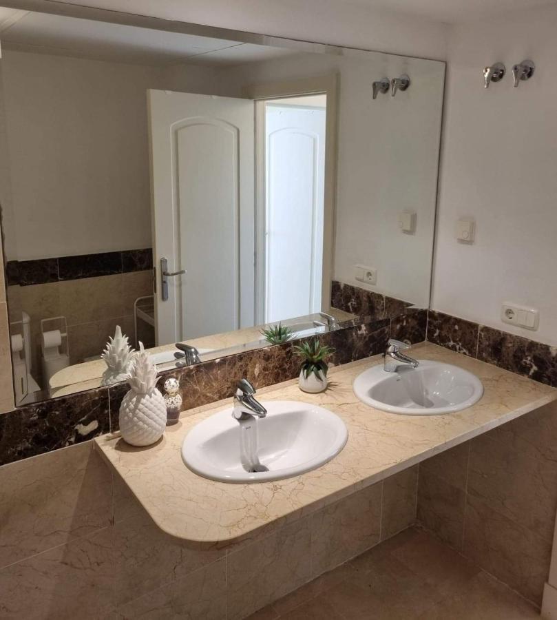 Elegant Apartment With Fantastic Views At The Top Of Calahonda Sitio de Calahonda Dış mekan fotoğraf