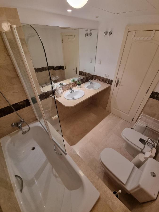 Elegant Apartment With Fantastic Views At The Top Of Calahonda Sitio de Calahonda Dış mekan fotoğraf